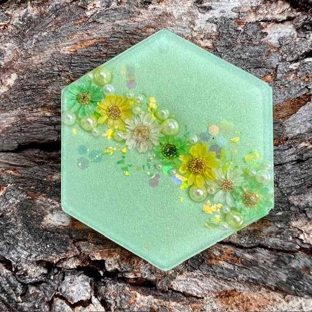 Hexagon tag large