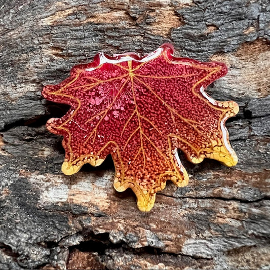 Maple leaf tag