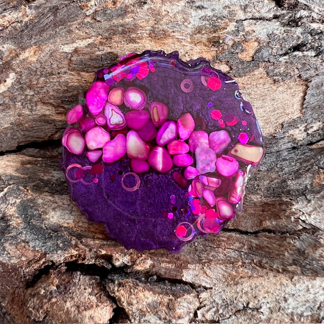 Gemstone tag - curvy circle large