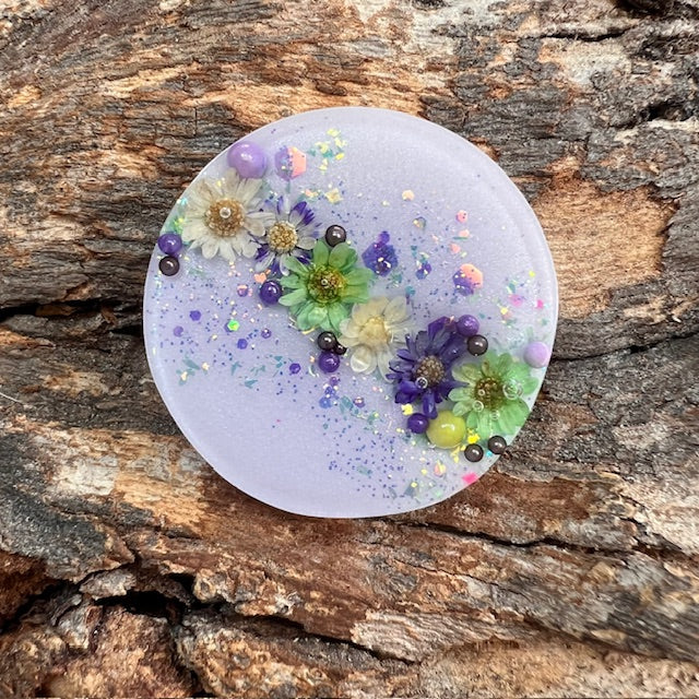 Circle tag medium - pearly meadows