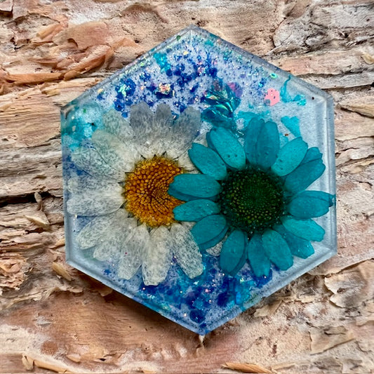 Hexagon tag large