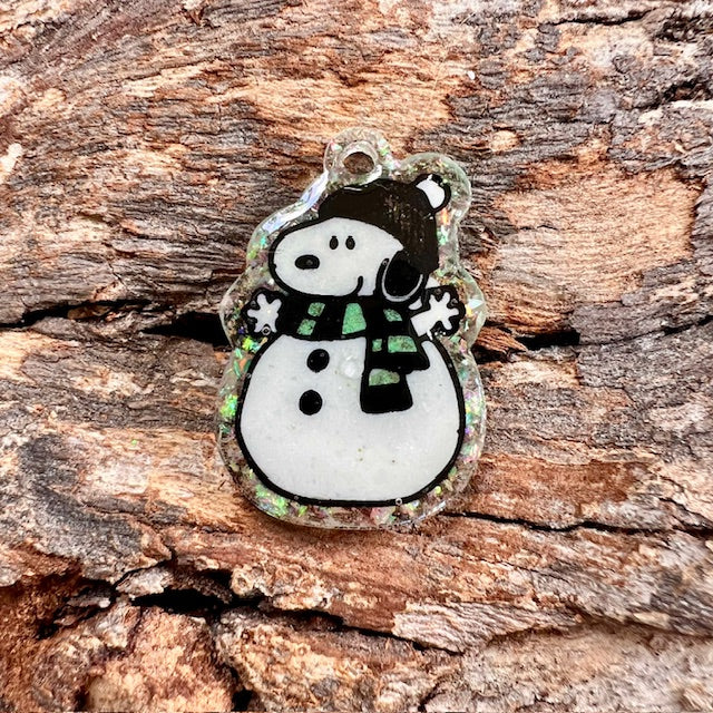 Snoopy snowman tag small