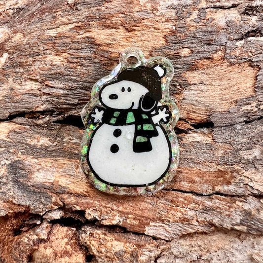 Snoopy snowman tag small