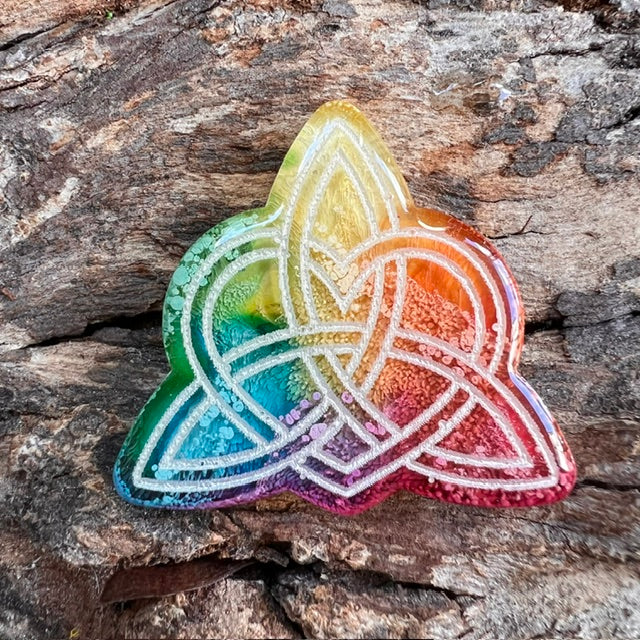 Triquetra tag
