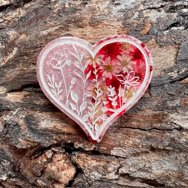 Flower heart tag