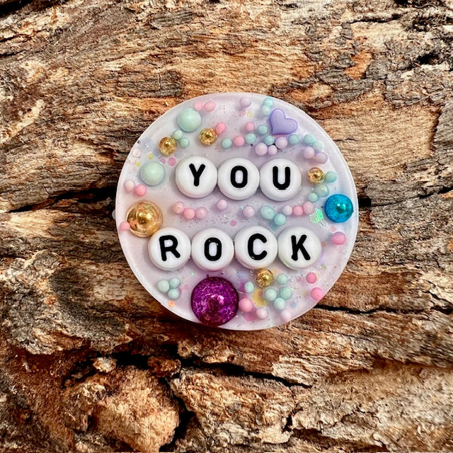 Love tag - circle medium 'you rock'